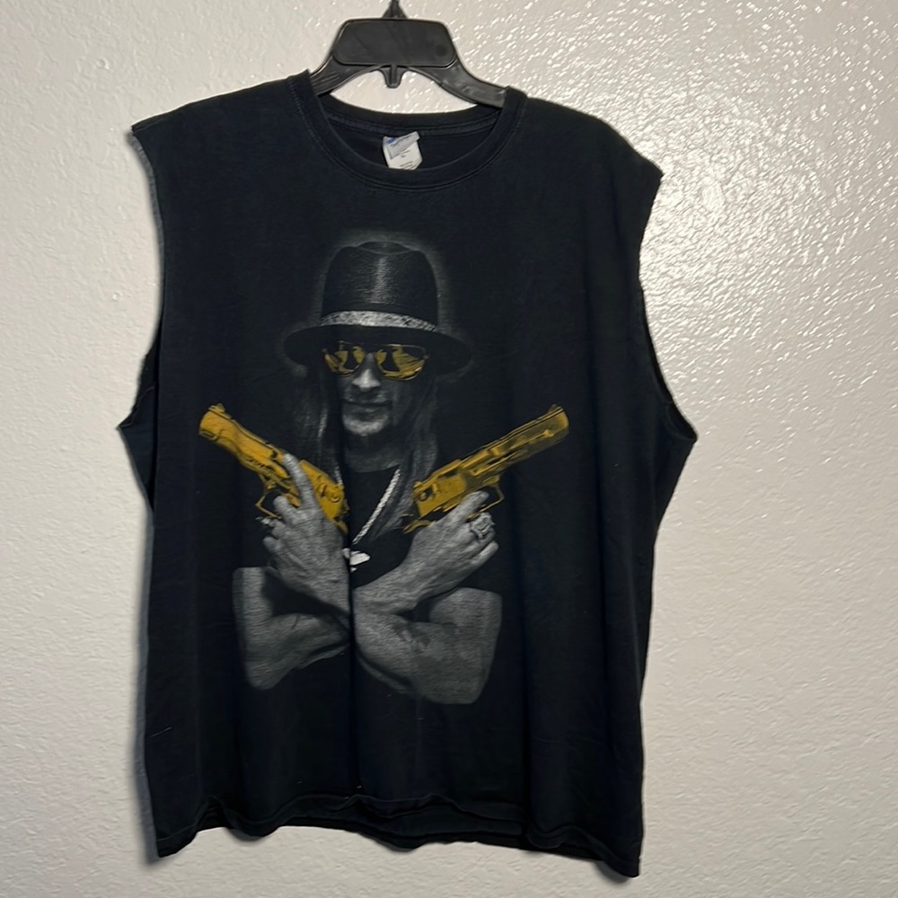 2013 Kid Rock tour cut off shirt